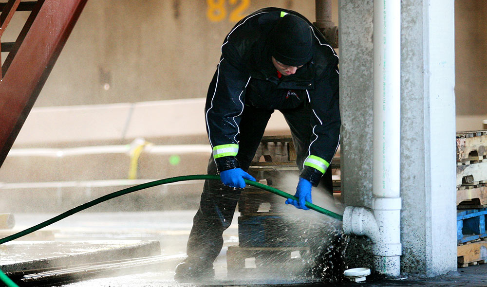 Hydro Jetting a Pipe